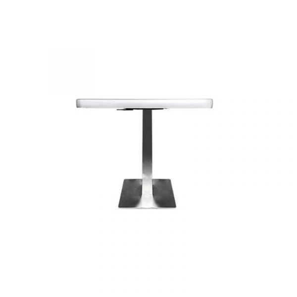 table touching restaurant