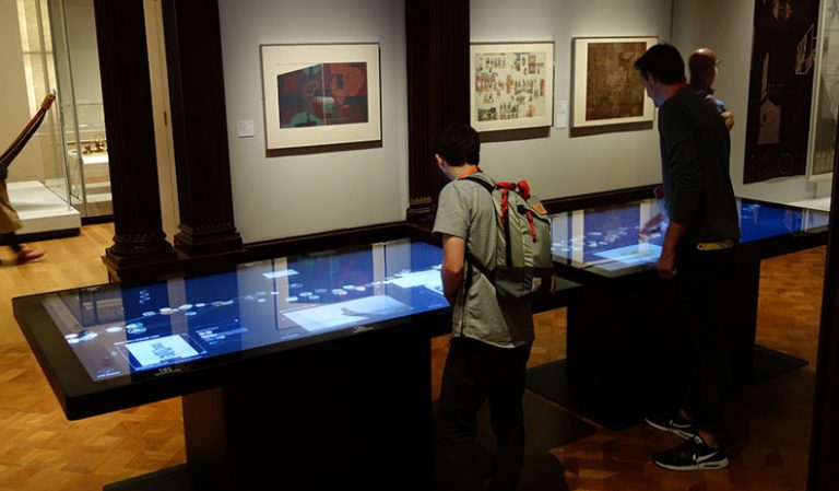 interactive touch screen table
