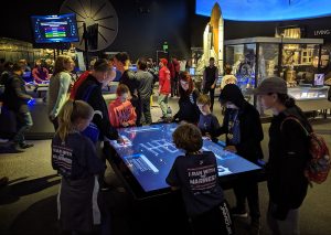 multi touch display table