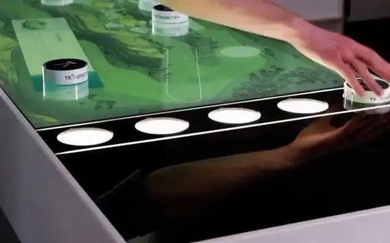 Smart Gaming Touch Table Operation - Interactive Touch Table Terminal
