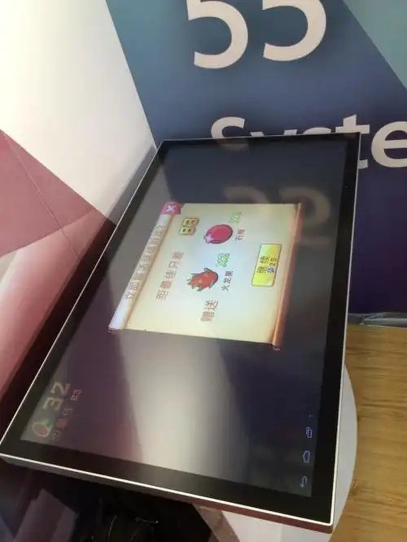 Smart Gaming Touch Table Operation - Interactive Touch Table Terminal