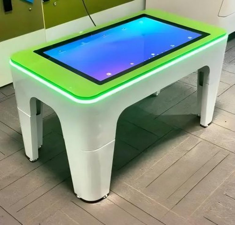 Smart Table Routine Maintenance - Interactive Touch Table Terminal