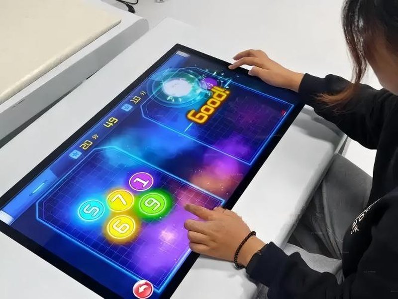 ZXTLCD Multi-Touch Interactive Table - Interactive Touch Table Terminal